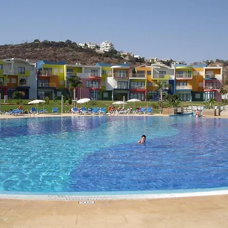 Luxury 2-bed With Huge Pool - Albufeira
